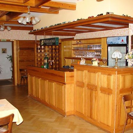 Hotel-Restaurant-Adler Reichenbach im Vogtland Dış mekan fotoğraf